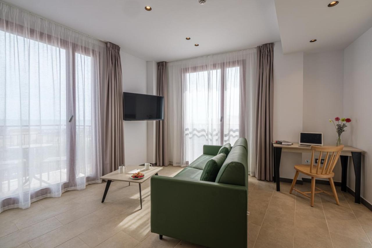 Appartement Tgna Reial 1 à Tarragone Extérieur photo